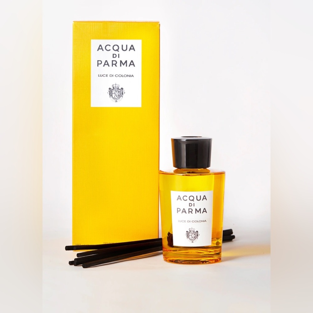 Acqua Di Parma Luce di Colonia Reed Diffuser in Yellow with Black Accents 6fl oz